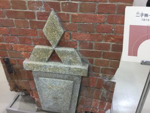 71CB494E-51BC-4CF2-ACFE-75C6995B07EE