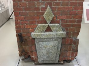 8A61EF78-A8D5-406F-8795-1B0D24140B4E