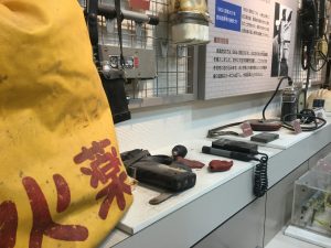 27FF1B75-3975-4D88-A3DC-DBF03A61990F